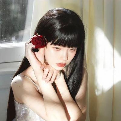 小妞死翘翘 海报